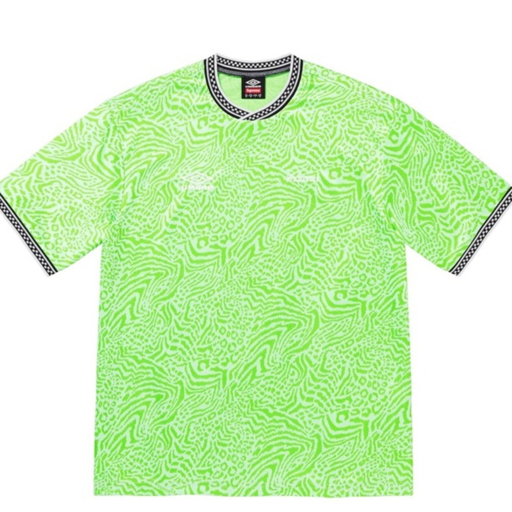 SUPREME x UMBRO 2023 Jacquard Animal Print Spccer Jersey NWOT Green. MEDIUM.